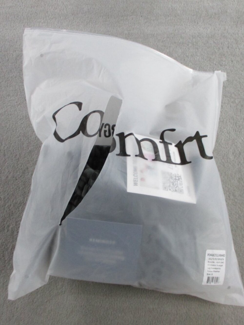Comfrt Sweatpants Womens Small Panther Print Gray Black Minimalist Straight Leg - Picture 11 of 13